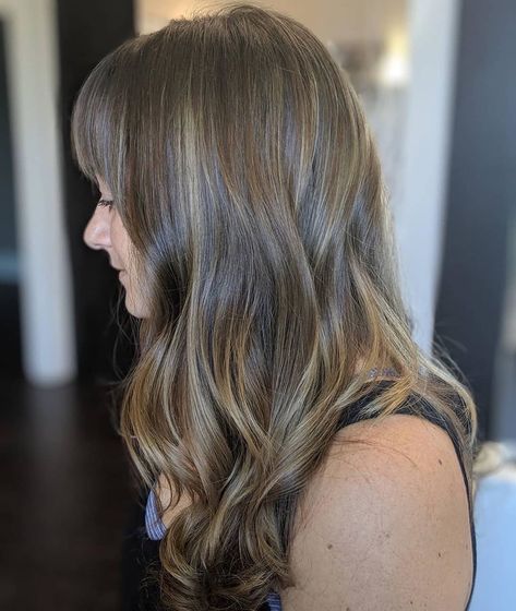 Toned down for fall! Using a demi permanent color, I root smudged her base with Redken Shades EQ 6N + 6NA to blur old foil lines and then… Demi Permanent, Redken Shades, Redken Shades Eq, Hair Color Techniques, Color Techniques, Modern Hairstyles, Modern Salon, Hair Envy, Great Hair