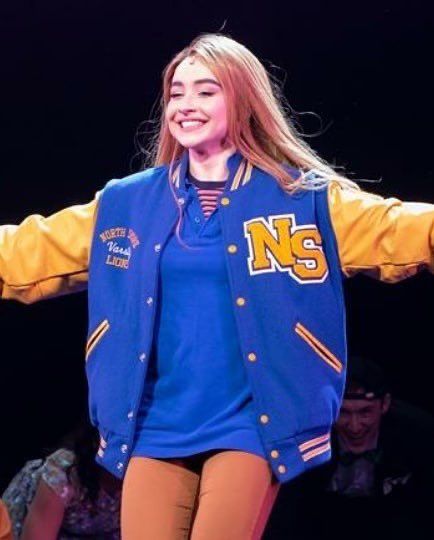 Sabrina Carpenter Updates on Twitter: "📸 | @SabrinaAnnLynn as Cady Heron in @MeanGirlsBway on March 10, 2020 photographed by Janet Mayer (HQ’s coming soon)… " Sabrina Carpenter Blue, Cady Mean Girl, Varsity Outfit, Carpenter Jacket, Mean Girls Aesthetic, Cady Heron, Sabrina Carpenter Style, Broadway Nyc, Casual Leather Jacket