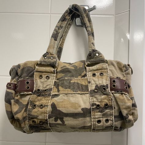 Tas Vintage, Camo Bag, Michelle Trachtenberg, Mary Kate Ashley, Stil Inspiration, Pretty Bags, Mode Inspo, Cute Bags, Dream Clothes