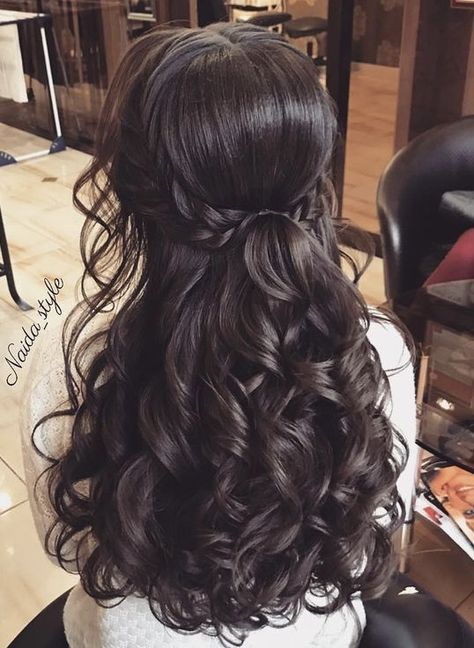 Dama Hairstyles, Quinceanera Hairstyles, Quince Hairstyles, Prom Hairstyles For Long Hair, Peinados Fáciles Para Cabello Corto, Hair Stylies, Hairdo For Long Hair, Aesthetic Hair, العناية بالشعر