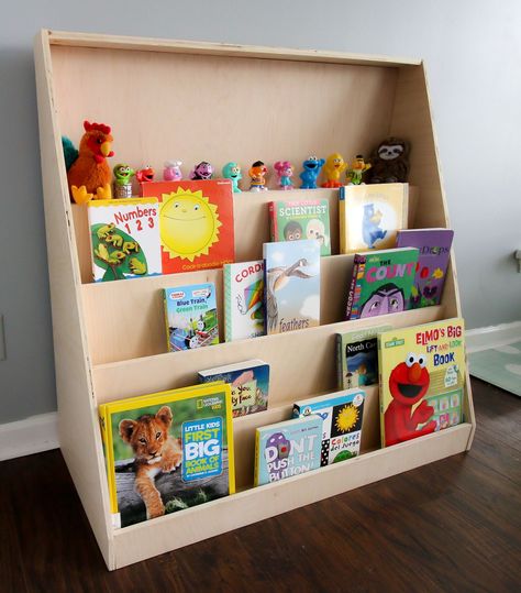 Bookshelf Montessori, Front Facing Bookshelf, Diy Bookshelf Kids, Shelves Bookshelves, Montessori Bookshelf, Playroom Shelves, Easy Weekend Projects, Diy Montessori, Bookshelf Plans