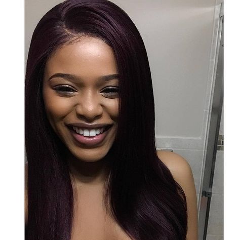 She is one of the cutest people I have seen all day @natasha_thahane Natasha Thahane, Black Art Pictures, African Beauty, Life Lesson Quotes, Art Pictures, The Cutest, Most Beautiful, Long Hair Styles, Celebrities