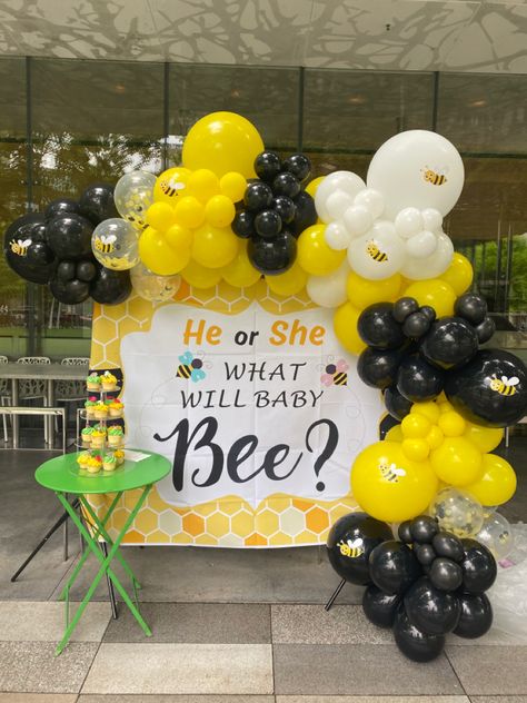 He Or She What Will It Bee, Bumble Bee Gender Reveal, Bee Themed Gender Reveal, What Will Baby Bee, Shower 2023, Bubble Bee, What Will It Bee, Bee Gender Reveal, Gender Reveal Themes