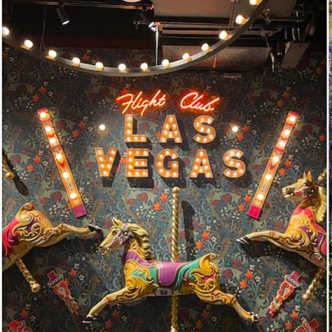 The Best Things To Do In Las Vegas That Have Nothing To Do With Gambling — HuffPost Restaurants Las Vegas, Hidden Restaurants, Las Vegas Clubs, Las Vegas Restaurants, Vegas Vacation, Best Casino, Casino Games, Hidden Gems, Las Vegas