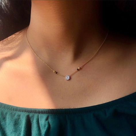 Manglesutre Design Diamond, Beautiful Mangalsutra Designs, Cute Mangalsutra Designs, Mangal Sutra Designs Modern, Modern Mangalsutra Designs Simple, Tanishq Mangalsutra, Minimal Mangalsutra Designs, Chain Mangalsutra Designs, Mangalasutram Chain Designs