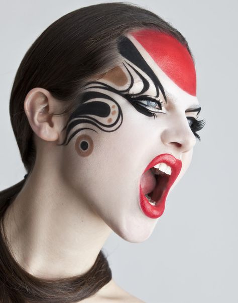 Fierce Kabuki/Geisha Look Extreme Make-up, Makeup Carnaval, Geisha Makeup, Drag Make-up, Avant Garde Makeup, Face Painting Designs, Stage Makeup, Trendy Makeup, Foto Art