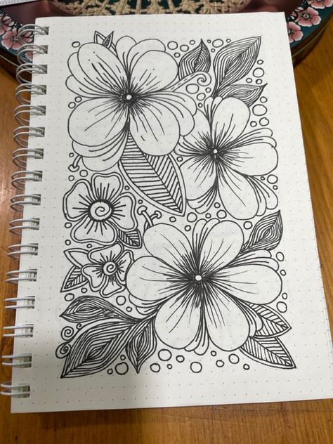 Zentagle Drawing Easy, Flower Zentangle, Doodle Art Flowers, Flower Line Drawings, Zentangle Artwork, Pen Art Drawings, Zen Doodle Art, Sharpie Art, Tangle Art