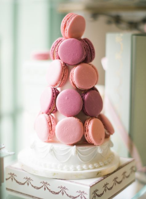 Parisian Tea Party, Key Lime Pie Cake, French Cookies, Macaron Tower, Macaroon Cookies, French Baroque, Macaron Cake, Tea Party Bridal, French Macaron