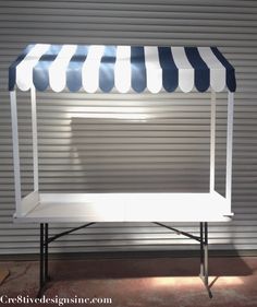 Ice Cream Stand Ideas, Table Top Canopy, Root Beer Float Station, Make A Table Top, Cream Lemonade, Circus Game, Shop Awning, Diy Lemonade Stand, Diy Lemonade