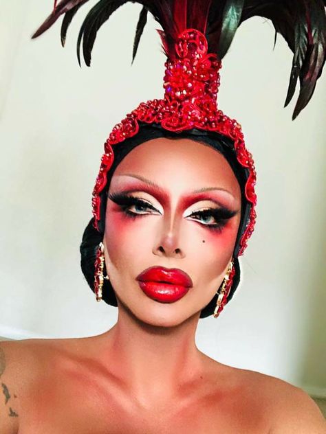 Drag Race Makeup Looks, 90s Drag Makeup, Red Drag Makeup, Drag Makeup Ideas, Raven Drag Queen, Raven Drag, Boots Makeup, 1920s Makeup, Drag Queen Outfits