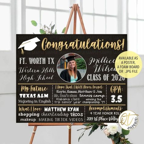 The best graduation party decorations! Tons of graduation party ideas for high school, college, and even kindergarten! Graduation Chalkboard Sign, Diy Graduation Decorations, Graduation Chalkboard, Graduation Party Signs, Backyard Graduation Party, Senior Graduation Party, First Birthday Posters, Graduation Poster, Graduation Candy