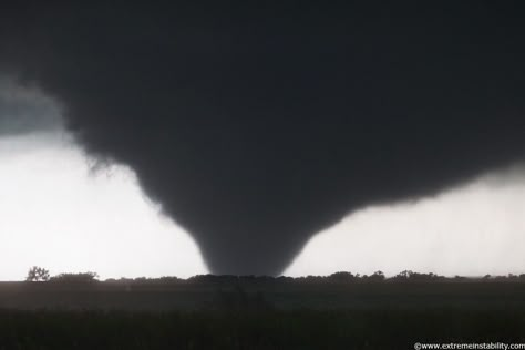 August Underground, Weather Phenomenon, Tornado Chasers, Tornado Pictures, Oklahoma Tornado, Tornado Alley, Bad Storms, Storm Chasing, Midwest Emo