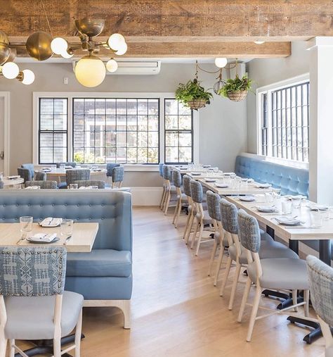 Coastal Restaurant, Nantucket Restaurants, New England Style, Studio Interior, Restaurant Interior Design, Interior Design Art, Modern Coastal, Restaurant Interior, Coastal Style