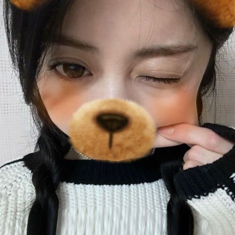 Kpop Idols Bear Filter, Dog Filter, Meme Faces, Gummy Bears, Cutie Patootie, Kpop Memes, Kpop Idol, Memes, Canela