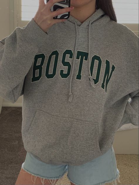 brandy melville hoodie, boston hoodie, streetwear, hoodie inspo Boston Hoodie, Brandy Melville Hoodie, Boston Print, University Hoodie, Boston College, Boston University, College Hoodies, Vintage Hoodie, Kangaroo Pocket Hoodie