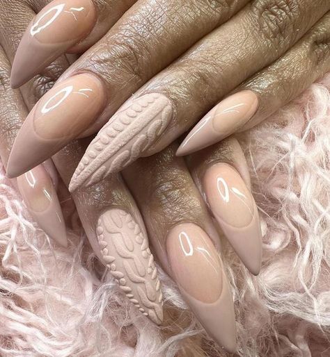 Black Girls Do Nails® on Instagram: "Beautiful sweater nails by @mz_tonibnails ♥️🏆 #curvednails #pointynails #frenchtips #sweaternails #bgdn #blackgirlsdonails #winternailart" Thanksgiving Stilleto Nails, Sweater Nails Stiletto, Almond Sweater Nails, Stiletto Fall Nails, Fall Thanksgiving Nails, Long Almond Nails, Curved Nails, Pointy Nails, Nails Stiletto