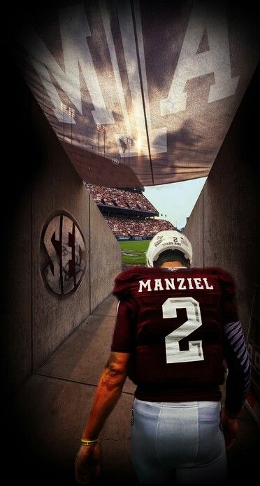 Johnny Football Black Hair Ponytail, Colors To Dye Your Hair, Grow Black Hair, A&m Football, Nfl Funny, Aggie Football, Gig Em Aggies, Johnny Manziel, Texas Places