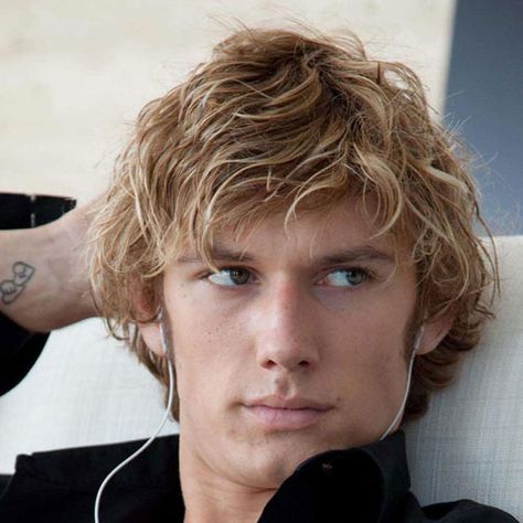 Shaggy Surfer Hair - Messy Beach Hairstyles Surfer Hairstyles, Matrix Hairstyle, Ciara Hair, Grey Hair Wig, Hairstyles Mens, Surfer Hair, Cheap Human Hair Wigs, Rihanna Hairstyles, Alex Rider