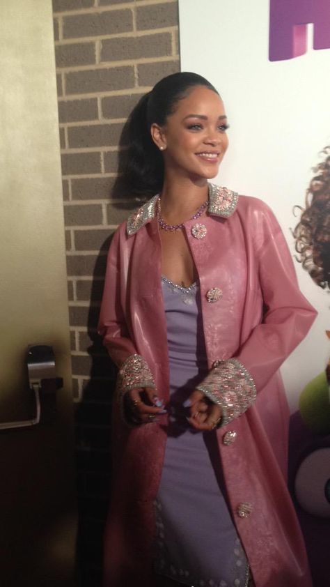 Rihanna Smile, Rihanna Home, Movie Home, Rihanna Fenty, March 17, Beauty Icons, Fashion Killa, Inspirational Women, The Movie