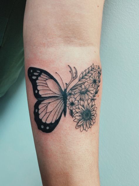 Wheat And Butterfly Tattoo, Wheat Tattoo, Wheat Flower, Butterfly Sunflower, Butterfly Tattoo Designs, Sunflower Tattoo, Skin Art, Thigh Tattoo, Butterfly Tattoo