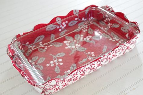 Placemat Casserole Carrier, Insulated Casserole Carrier Free Pattern, Oversized Hot Pad, Hot Pads Diy, Casserole Cozy, Casserole Holder, Hot Pads Tutorial, Hot Dish, Fabric Storage Baskets