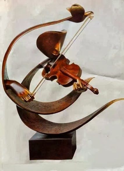 very unique piece of art Music Sculpture, Chocolate Showpiece, Violin Art, Instruments Art, Chocolate Art, Violin Music, Music Pictures, Music Artwork, Musical Art