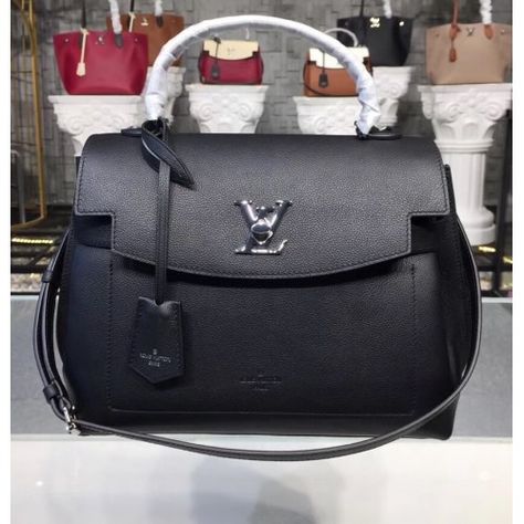 Louis Vuitton Lockme Ever M51395 Black – LuxTime DFO Handbags Louis Vuitton Outfit Ideas, Melie Louis Vuitton, Louis Vuitton Lockme, Louis Vuitton Bag Outfit, Louis Vuitton Outfit, Black Louis Vuitton, Louis Vuitton Purse, Lv Handbags, Chic Bags