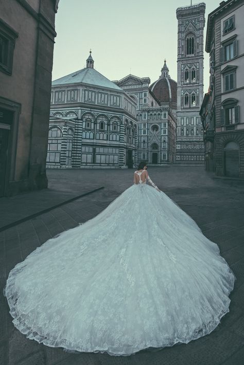 Craziest Wedding Dresses, Wedding Dresses Extra Long Train, Huge Gowns Princesses, Big Wedding Gowns Princesses, Long Tail Wedding Dress Ball Gowns, Extra Long Wedding Dress Train, Long Train Ball Gown Wedding Dress, Big Wedding Dresses Ball Gown Long Train, Wedding Gown With Long Train