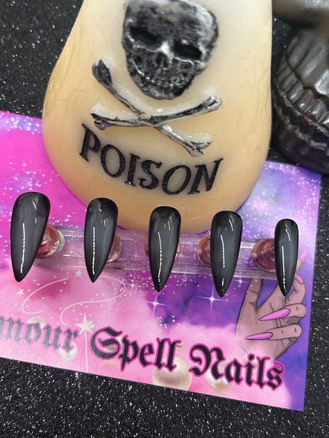 Newravagedglossy Gray and Black Dirty Ombré Effect Chrome Nails Luxury Gel Press on Nails/goth Nails/alternative Nails/vampire Nails - Etsy Alternative Nails, Almond Stiletto, Nails Goth, Vampire Nails, Nails Luxury, Gel Press On Nails, Long Stiletto, Duck Nails, Goth Nails