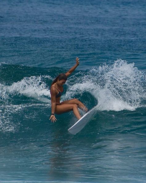 Surfing Aesthetic, Surf Aesthetic, Surf Vibes, Ocean Girl, Shotting Photo, Hawaii Surf, Summer Goals, Surf Life, Ocean Vibes