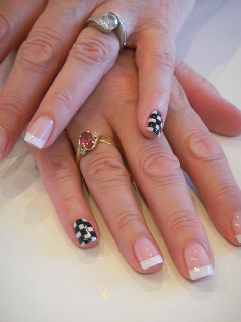 THE RACE IS ON!! Support the INDY Race by getting checkered flags on your nails. Racing Nails Dirt Track, Indy 500 Nails, Checkered Flag Nails, Racing Nails, Nail Options, Flag Nails, Checkered Nails, Ombre Nail Art Designs, Ombre Nail