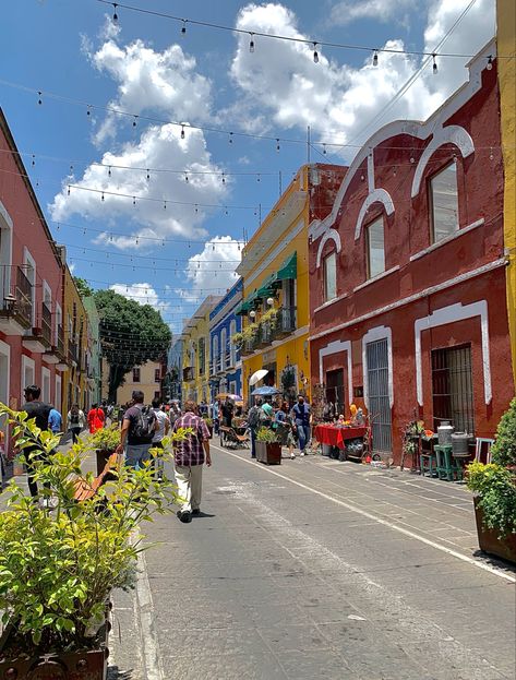 Puebla City Mexico, Mexico At Night Aesthetic, Yucatan Mexico Aesthetic, Mexico Streets Aesthetic, Summer Aesthetic Mexico, Mexico Street Aesthetic, Mexico Aesthetic Pictures, Guadalajara Mexico Aesthetic, Mexico Photo Dump