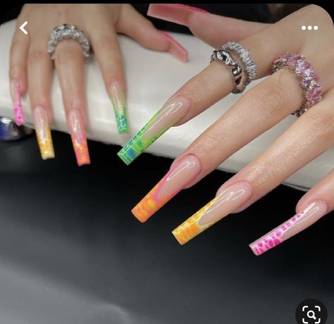 Vacation Nails Baddie, Jamaica Acrylic Nails, Summer Croc Nails, Miami Acrylic Nails, Summer Crocodile Nails, Vacation Nail Set, Miami Vacation Nails, Nails For Miami Trip, Colorful Croc Nails