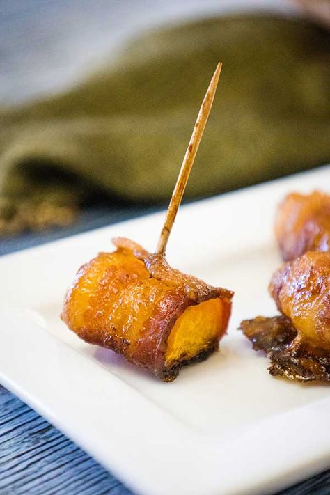 Bacon Wrapped Butternut Squash Bites - Grumpy's Honeybunch Chestnut Appetizer, Butternut Squash Cookies, Butternut Squash Bacon, Bacon Wrapped Water Chestnuts, Spicy Bacon, Butternut Squash Sweet, Chick Fil A Nuggets, Bite Size Snacks, Holiday Appetizers Easy