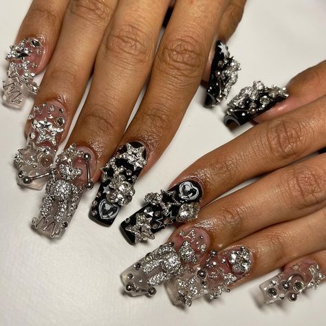 J3N NAILED IT on Instagram: "⛓ FULL DRIP for @toxicgf.x ⛓ Black and clear acrylics Full bling silver charms EXTRAAA AF #ifitwasntj3ndothemagain Feb bookings out…" November Nails, Pretty Nail Designs, Pretty Hands, Nailed It, Fire Nails, Mani Pedi, Silver Charms, Pretty Nails, Clear Acrylic