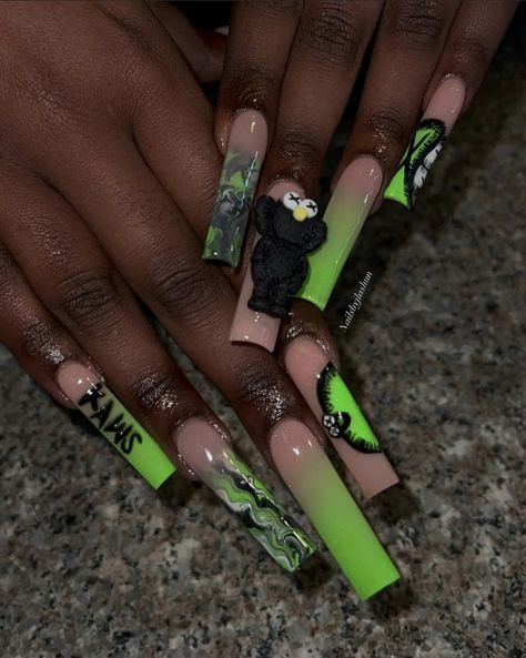 Slime Nails Acrylic, Slime Green Nails, Green And Black Nails Acrylic, Green And Black Nails, Sweet 16 Nails, Glow In The Dark Nails, 16 Nails, Junk Nails, Green Acrylic Nails