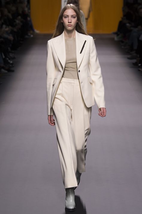 Hermes Fashion, Fall Fashion 2016, Expensive Clothes, White Suit, Maxi Cardigan, Max Azria, Vanilla Cream, Herve Leger, Runway Collection