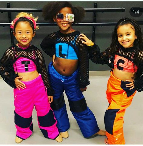 Costume TLC Tlc Halloween Costume Ideas, Tlc Outfits 90s Costume, Tlc Costume Ideas, Tlc Halloween Costume, Tlc Outfits 90s Ideas, Tlc Costume, Tlc Outfits 90s, Tlc Outfits, Outfits For Halloween