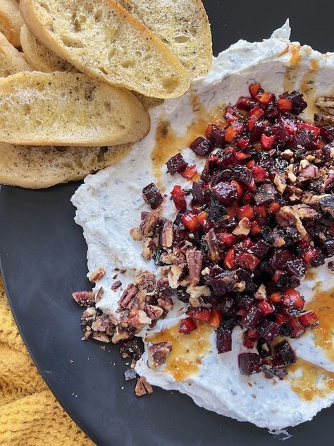 Whipped Feta with Honey Roasted Roots 1 Whipped Feta With Honey, Feta With Honey, Beets And Carrots, Roasted Beets And Carrots, Horseradish Cream Sauce, Horseradish Cream, Honey Toast, Beetroot Salad, Whipped Feta