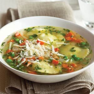 Herb Ravioli Soup Recipe Ravioli Soup Recipe, Vegetarian Crockpot Soup, Ravioli Soup, Winter Soup Recipe, Wedding Soup, Crockpot Soup Recipes, Vegetarian Crockpot, Crock Pot Soup, Soup And Sandwich