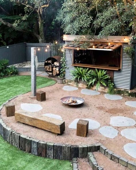 Backyard Beer Garden, Backyard Bar Shed, Beer Garden Ideas, Building Modern, Bar Shed, Pub Sheds, Backyard Bar, Backyard Kitchen, Backyard Sheds