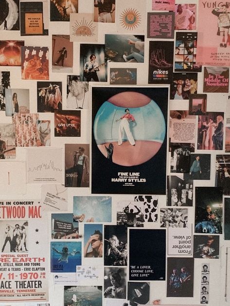 One Direction Wall Collage, One Direction Bedroom Aesthetic, Music Collage Wall, One Direction Bedroom, One Direction Room, Music Themed Bedroom, Aesthetic Room Ideas, Cute Diy Room Decor, Room Redesign