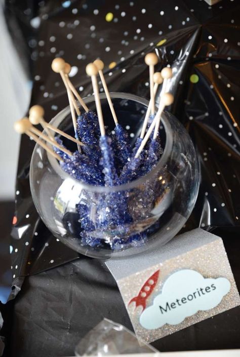 Outer space birthday party | CatchMyParty.com Outer Space Birthday Party, Galaxy Party, Alien Party, Astronaut Party, Anniversaire Diy, Space Theme Party, Outer Space Party, Astronaut Birthday, Moon Party