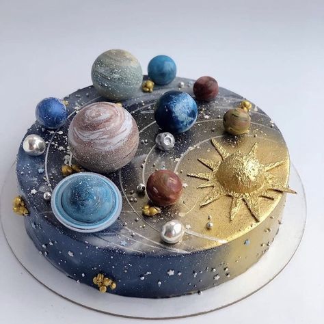 Space Birthday Party Food, Space Themed Desserts, Boys 18th Birthday Cake, Solar System Cake, Galaxy Desserts, Planet Cake, Cookie Recipes For Kids, Galaxy Cake, Themed Desserts