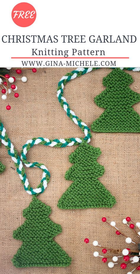 FREE knitting pattern for this Christmas Tree Garland. Beginner-friendly! #knitting #knittingpattern Knitted Christmas Bunting Free Pattern, Quick Christmas Knits Free Pattern, Knitted Christmas Tree Garland, Knit Christmas Tree Garland, Knitted Bookmarks, Knitted Decorations, Knit Ornaments, Christmas Tree Knitting Pattern, Knit Christmas Tree