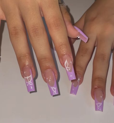 Pastel Purple Nails With Butterflies, Lavender Nails Medium Length, Purple French Tip Nails With Design, Nails Acrylic Purple French Tip, White And Light Purple Nails, Purple Nails Butterflies, Light Purple Butterfly Nails, Pastel Purple Acrylic Nails, Violet Nails Lavender