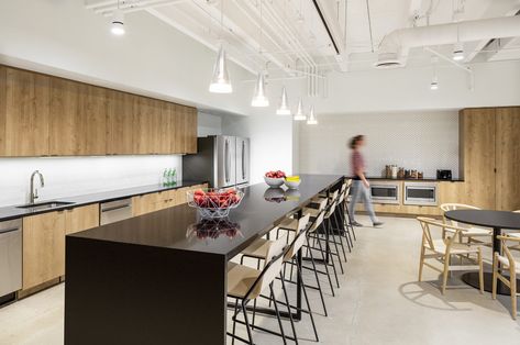 PointsBet Corporate Office Breakroom Design Corporate Break Room, Breakroom Design, Break Room Design, Open Office Design, Conference Room Design, Wood Plank Ceiling, Corporate Interior Design, Waterfall Island, Corporate Office Design