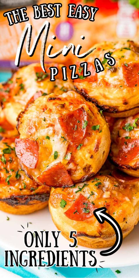 Mini Pizzas are made with just 5 ingredients: canned biscuits, pizza sauce, pepperoni, cheese, and spices, and are ready in less than 20 minutes! They’re baked in a muffin tin, and since they’re individually made, everyone in the family can top their own! via @sugarandsoulco Pizza Muffin Bites, Recipes With Mini Pepperoni, Mini Pizzas For Party, Mini Pizza Bites Muffin Tins, Mini Pizza Recipes Homemade, Recipes For Muffin Tins, Biscuits Pepperoni Cheese Basil, Pepperoni Muffin Cups, Pillsbury Biscuit Muffin Tin Recipes