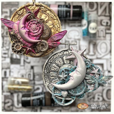 Steampunk Christmas ornaments by Marietta Tegi (with video tutorial). Mixed Media Ornaments, Steam Punk Christmas, Steampunk Christmas Ornaments, Steampunk Christmas Decorations, Steampunk Decorations, Steampunk Ornaments, Steampunk Christmas Tree, Steampunk Diy Crafts, Finnabair Mixed Media