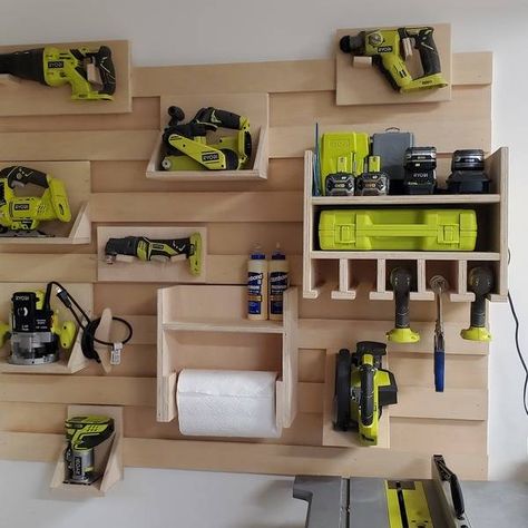 French Cleat Wall System - RYOBI Nation Projects Arbejdsplads Garage, French Cleat Wall, French Cleat Storage, Cleat Wall, Tool Wall Storage, Garage Wall Storage, Garage Organisation, Ryobi Tools, Garage Workshop Organization